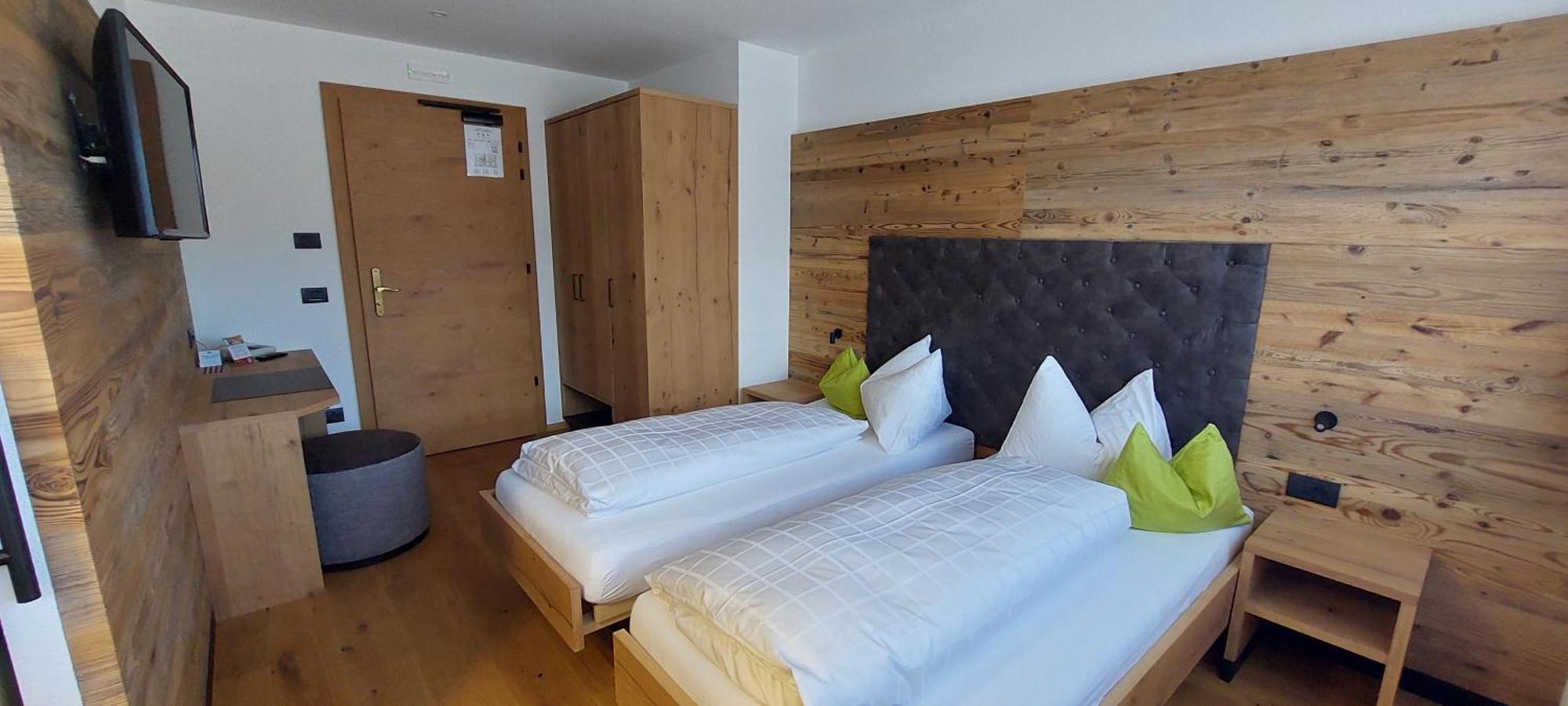 Hotel Olaga Valdaora di Sotto ภายนอก รูปภาพ